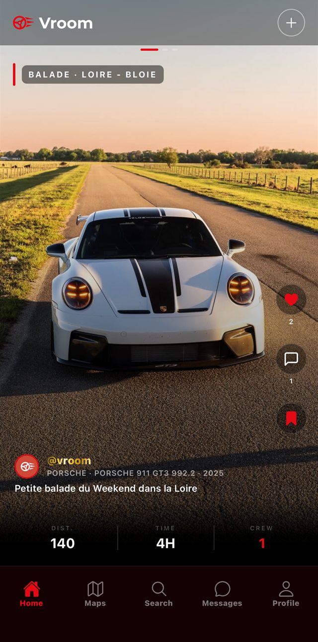 Le fil Vroom : une Porsche 911 GT3 photographiée sur une route de campagne, avec la distance, la durée et le nombre de participants de la balade.